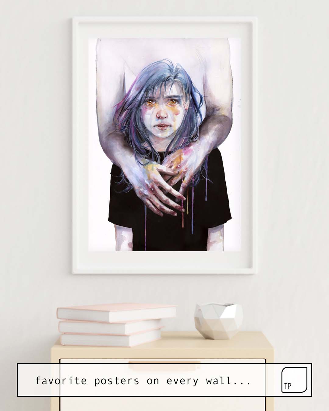 The photo shows an example of furnishing with the motif TINY CREATURE by Agnes Cecile as mural