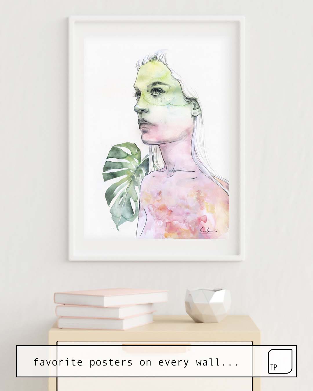 The photo shows an example of furnishing with the motif VIRIDESCENT by Agnes Cecile as mural