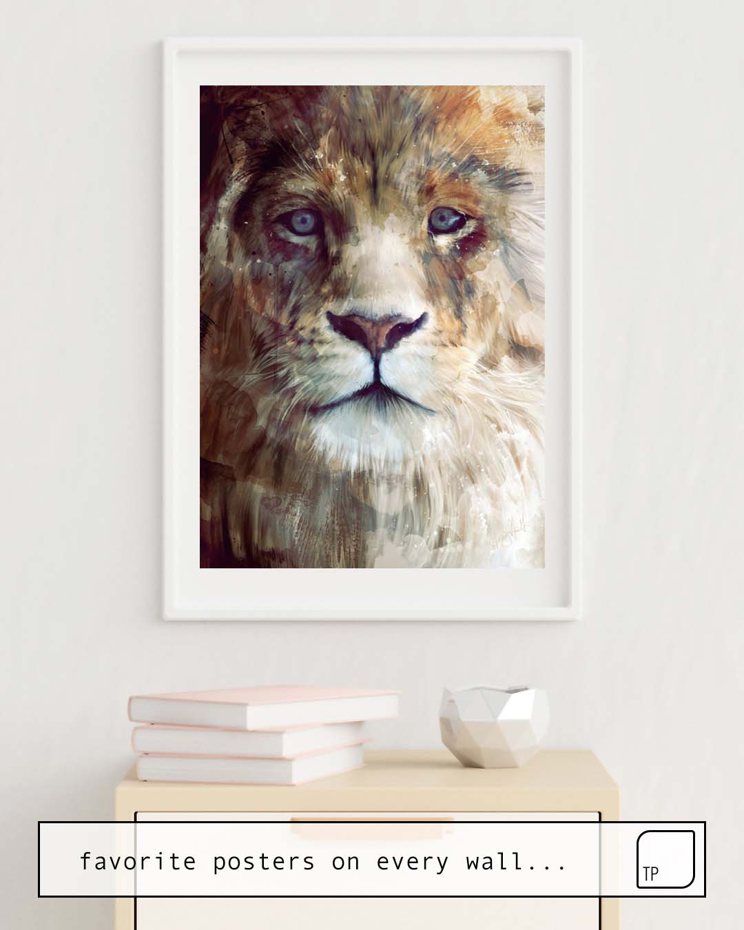 The photo shows an example of furnishing with the motif LION // MAJESTY by Amy Hamilton as mural
