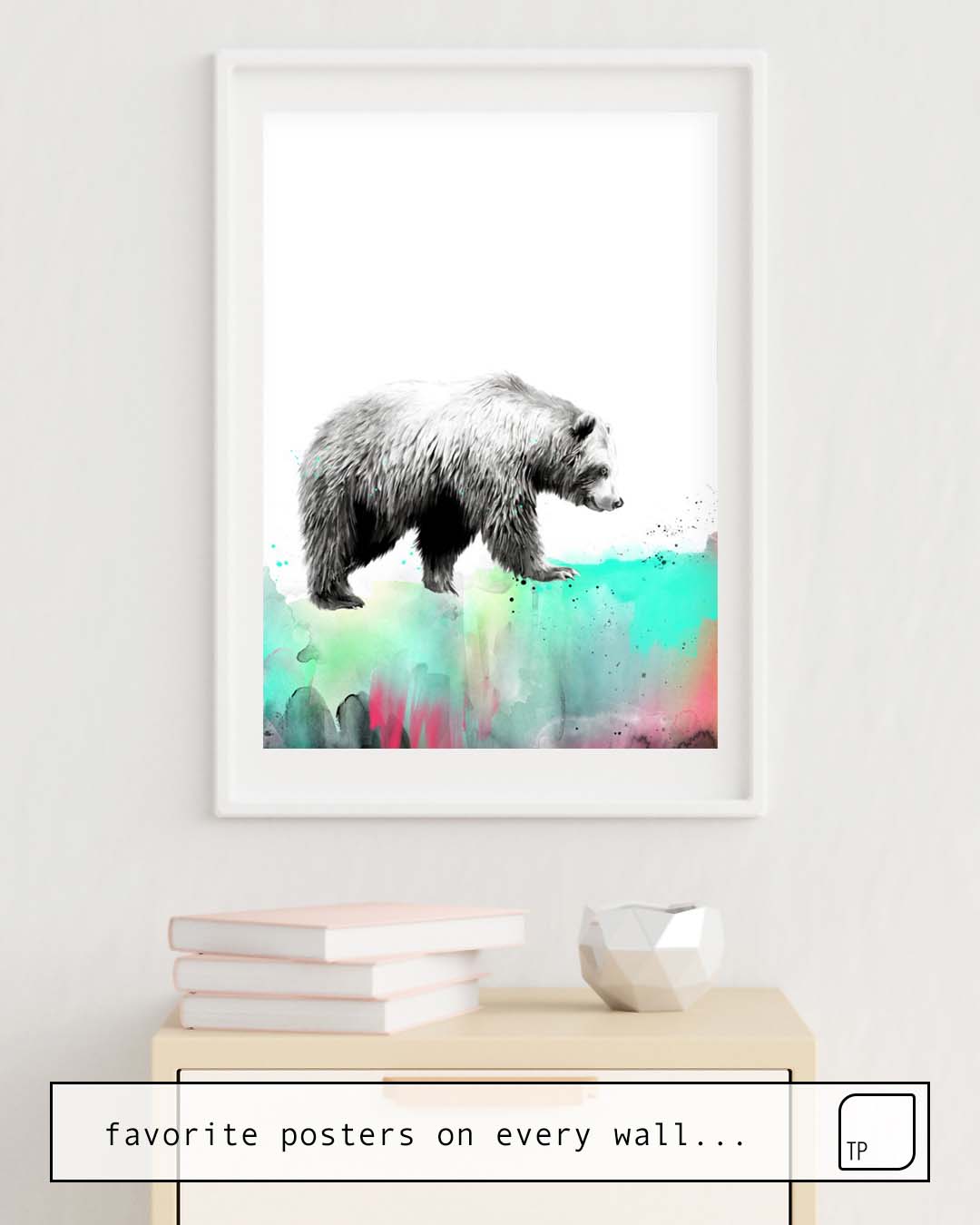 The photo shows an example of furnishing with the motif WILD NO. 1 // BEAR by Amy Hamilton as mural