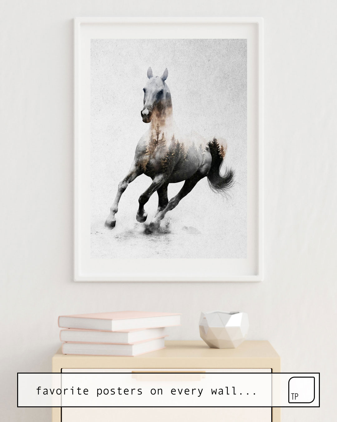 Das Bild zeigt ein Einrichtungsbeispiel mit dem Motiv GALLOPING HORSE von Andreas Lie als Wandbild